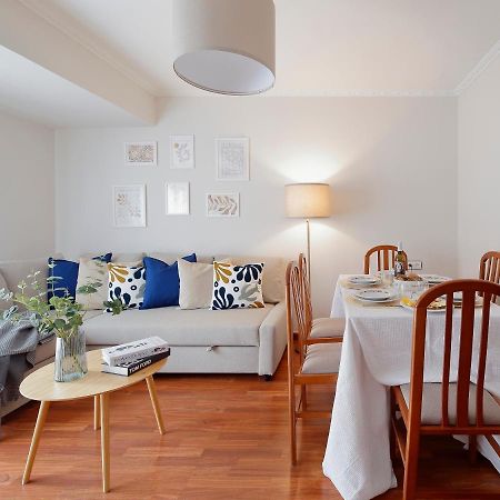 115A - Amplia Vivienda En Playa San Lorenzo Хихон Экстерьер фото