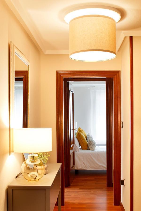 115A - Amplia Vivienda En Playa San Lorenzo Хихон Экстерьер фото