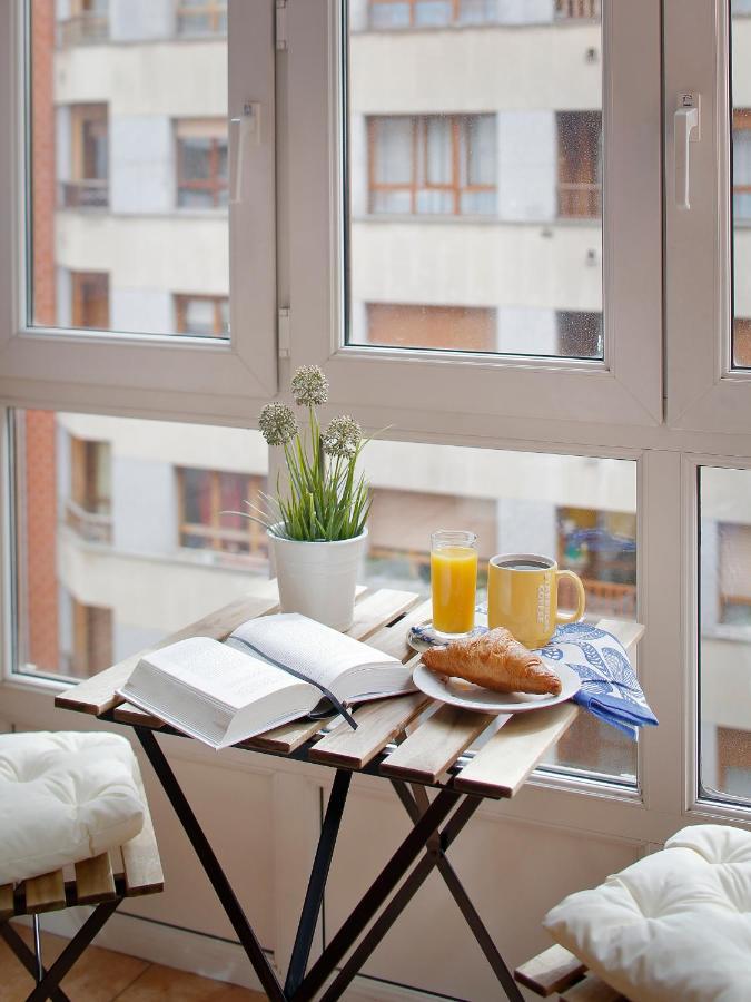 115A - Amplia Vivienda En Playa San Lorenzo Хихон Экстерьер фото