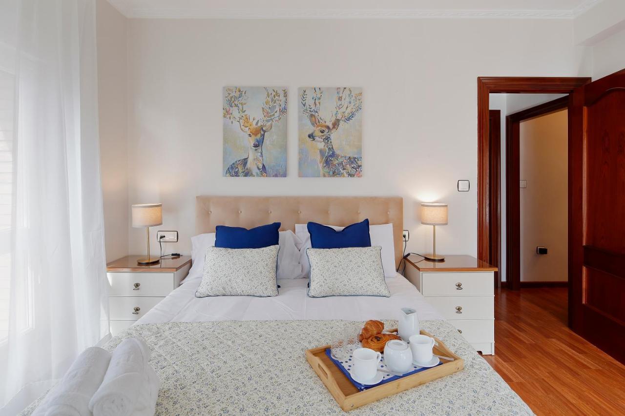 115A - Amplia Vivienda En Playa San Lorenzo Хихон Экстерьер фото